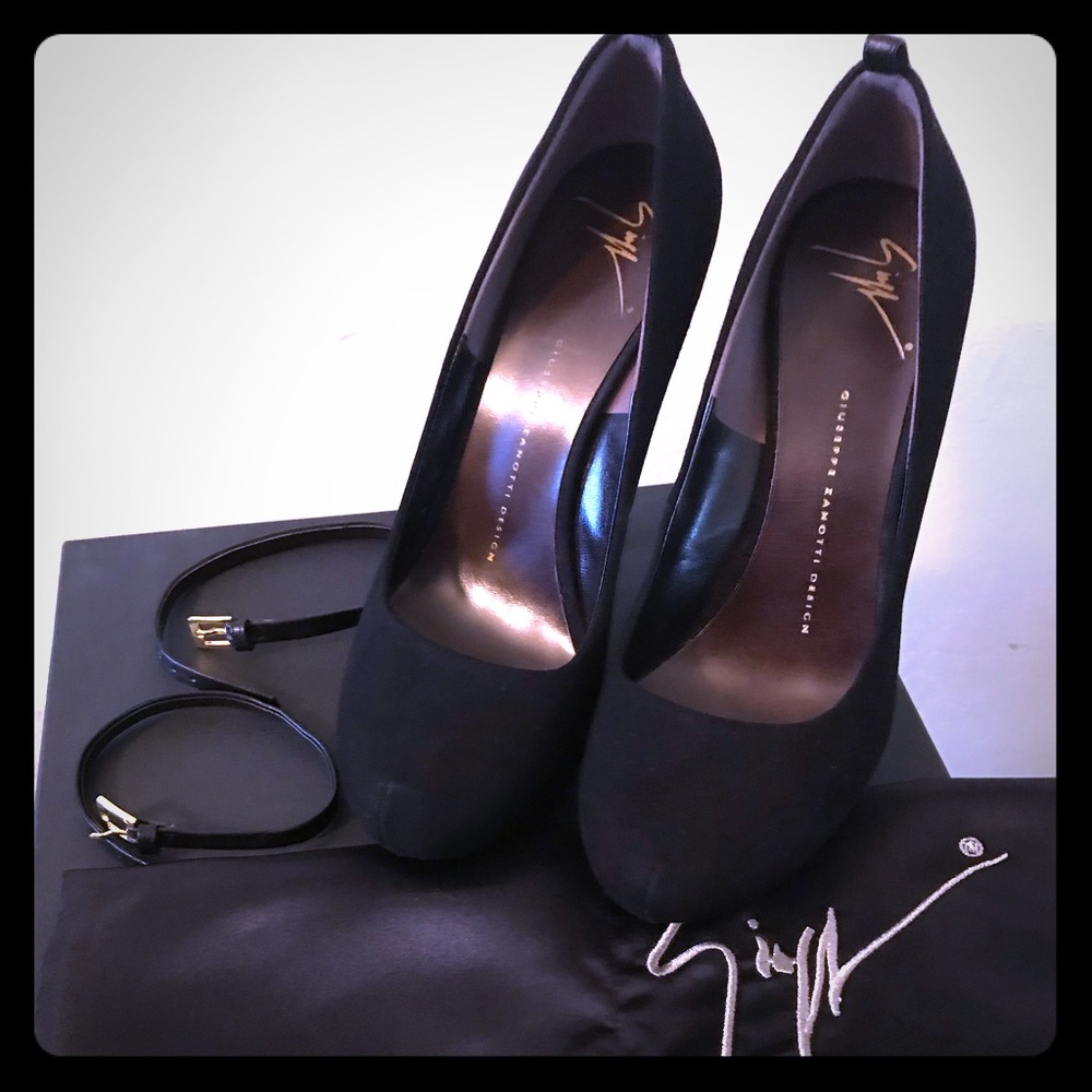Giuseppe Zanotti Camoscio Black Suede Heels